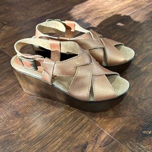 Sbicca Brown/Tan Leather Wedge Sandals